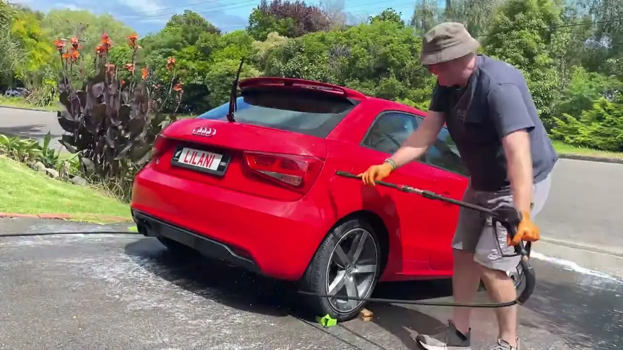 Audi A1 car wash