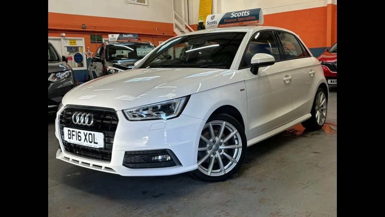 AUDI A11.4 TFSI S line Sportback 5 Portes Essence Blanc S Tronic