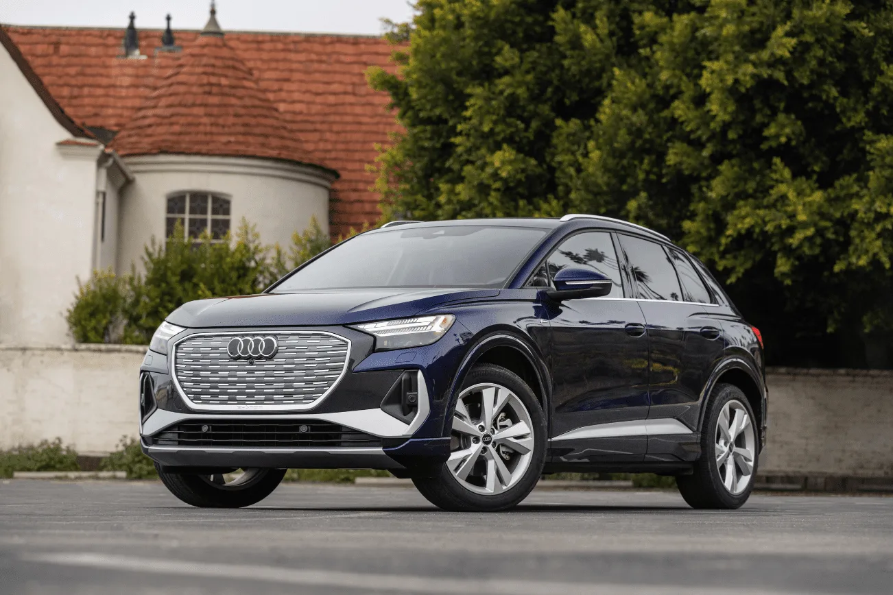 2025 Audi Q4 55 E-tron SUV rend la conduite électrique plus facile que jamais