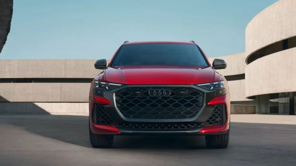 Audi RS Q8 Performance taquinée avant le lancement du 17 février en Inde; Vérifier les fonctionnalités