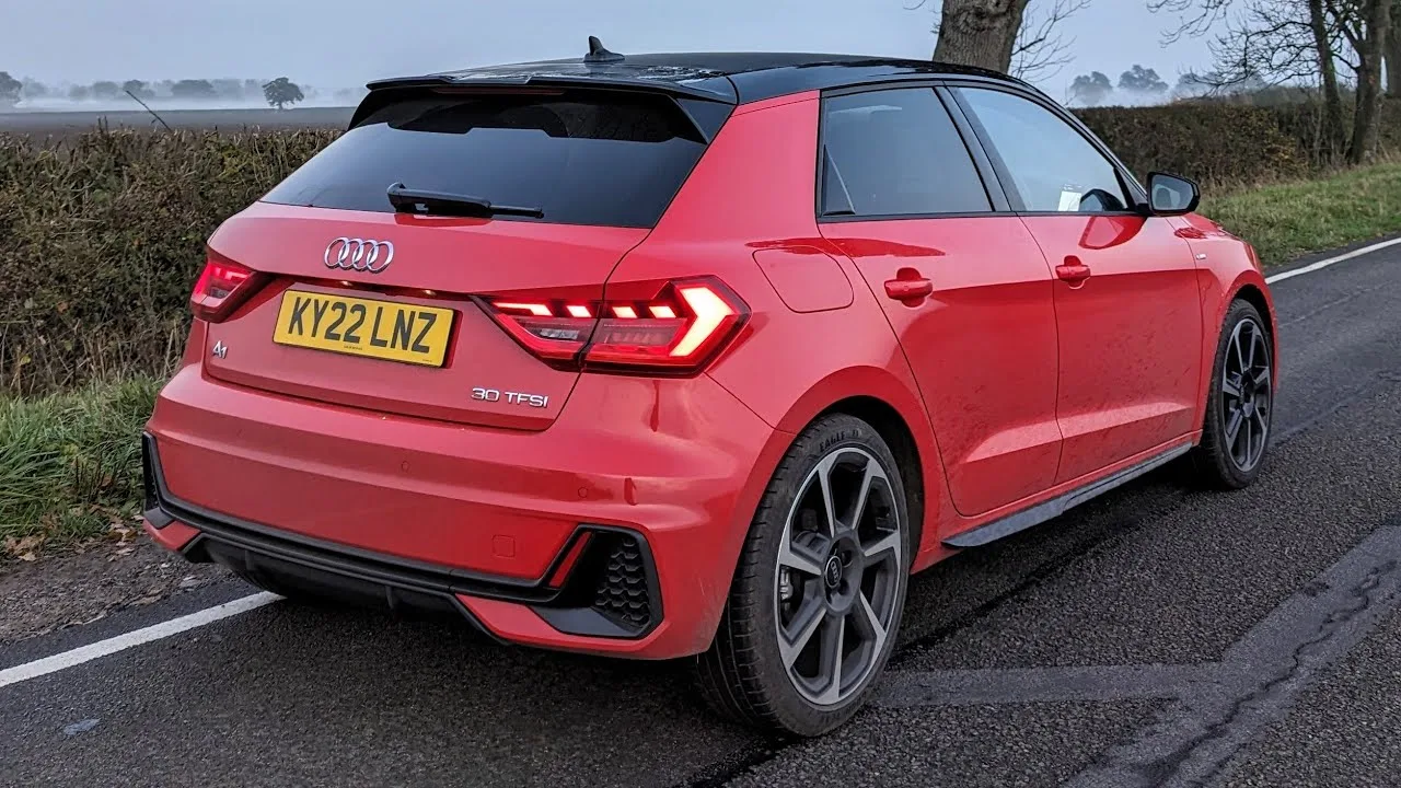 Audi A1 2023 – 30 000 £ pour 110 CV ?!?! 1er trajet | 4K