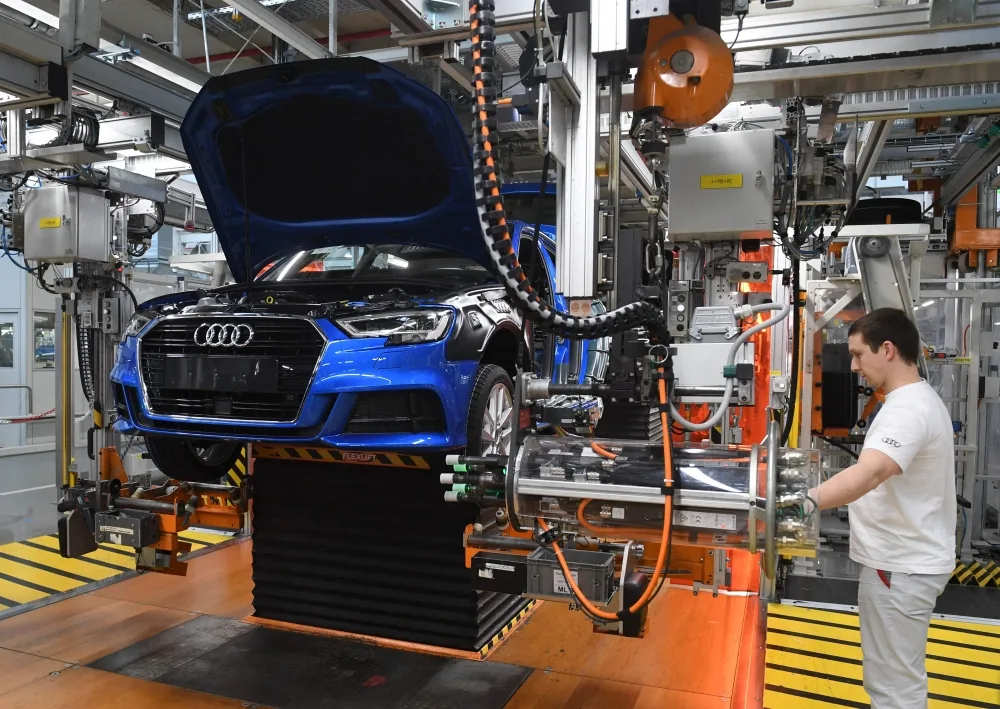 Volkswagen Mulls se déplaçant la production d’Audi alors que les tarifs des 25 pc de Trump ont frappé les constructeurs allemands