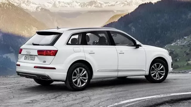 Audi réfléchit à un super Q7 pour concurrencer le BMW X7