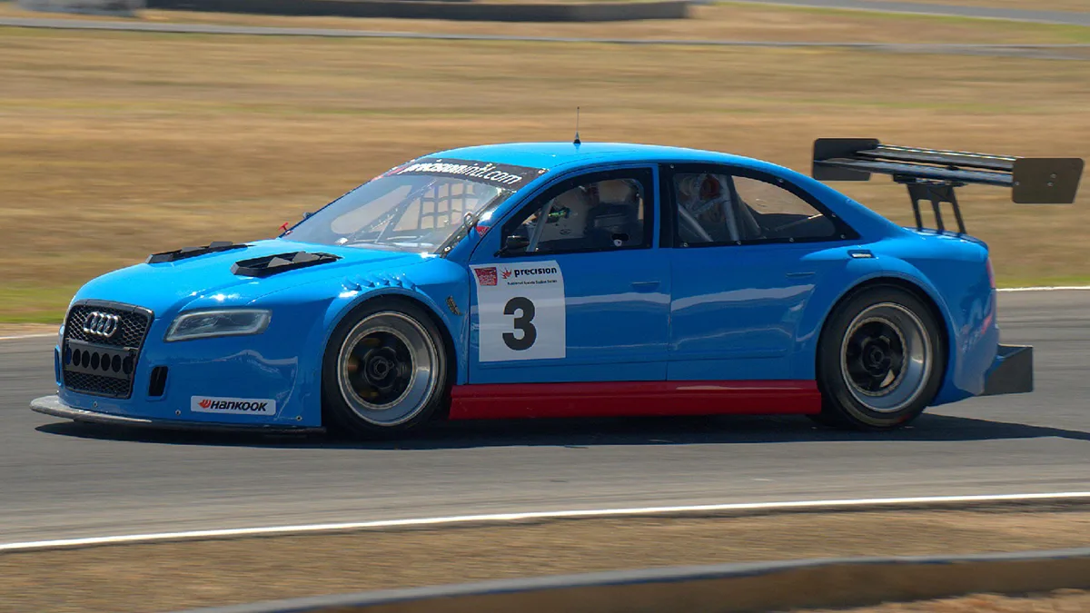 Un adolescent fera ses débuts avec la nouvelle Audi Sports Sedan