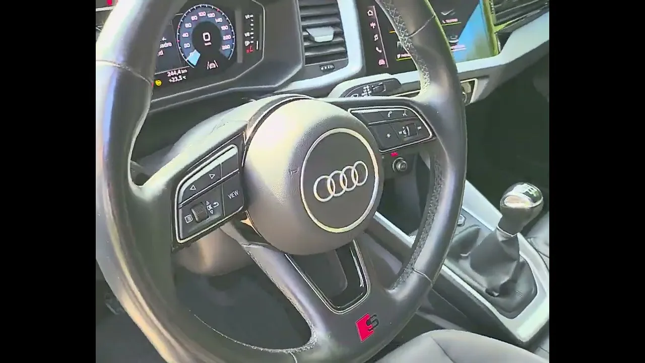 Audi A1 360*