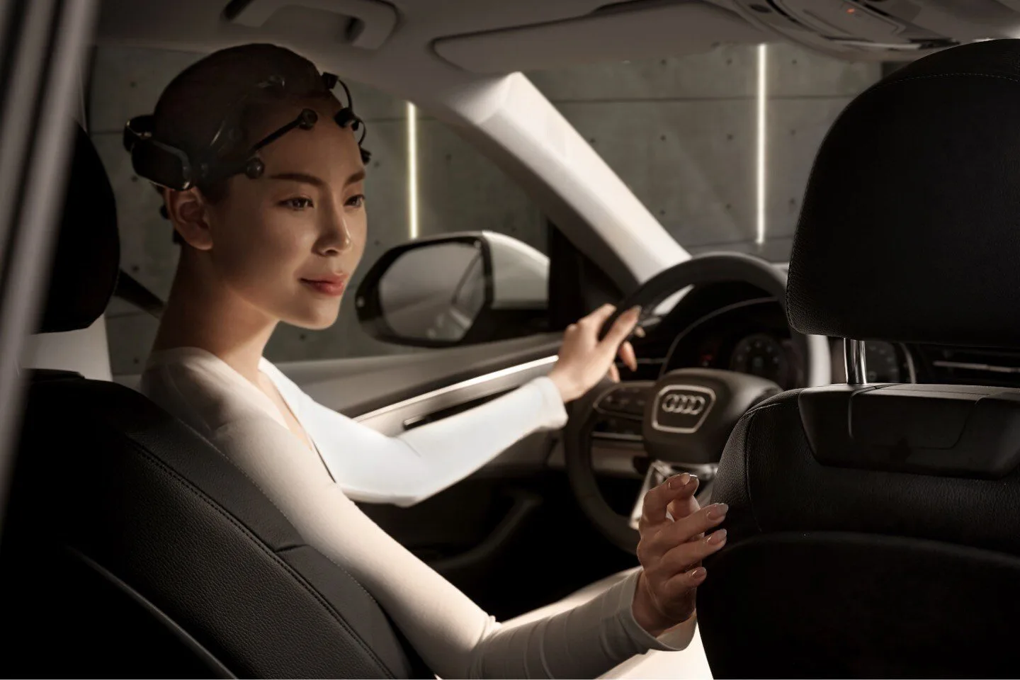 Audi Vietnam lit les ondes cérébrales pour aider les consommateurs à décider si le Q8 est la voiture qu’il leur faut