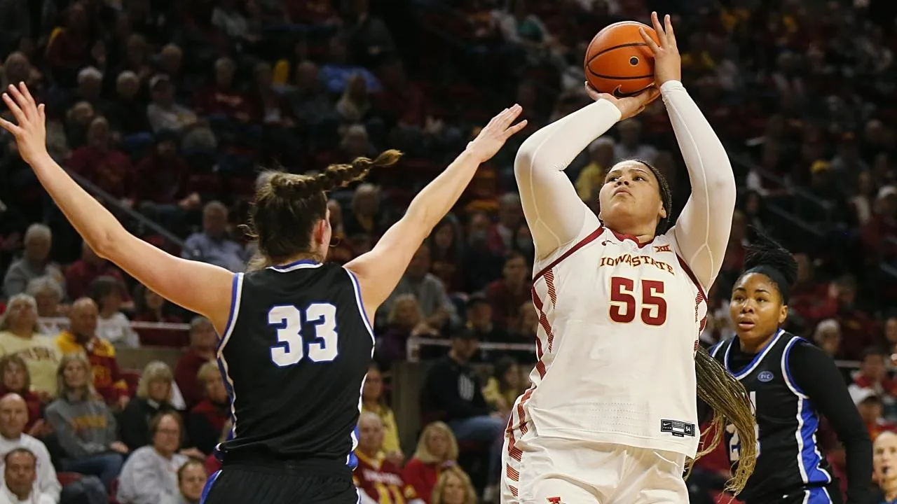 Audi Crooks de l’Iowa State mène le basket-ball féminin en commençant cinq pour la semaine 6