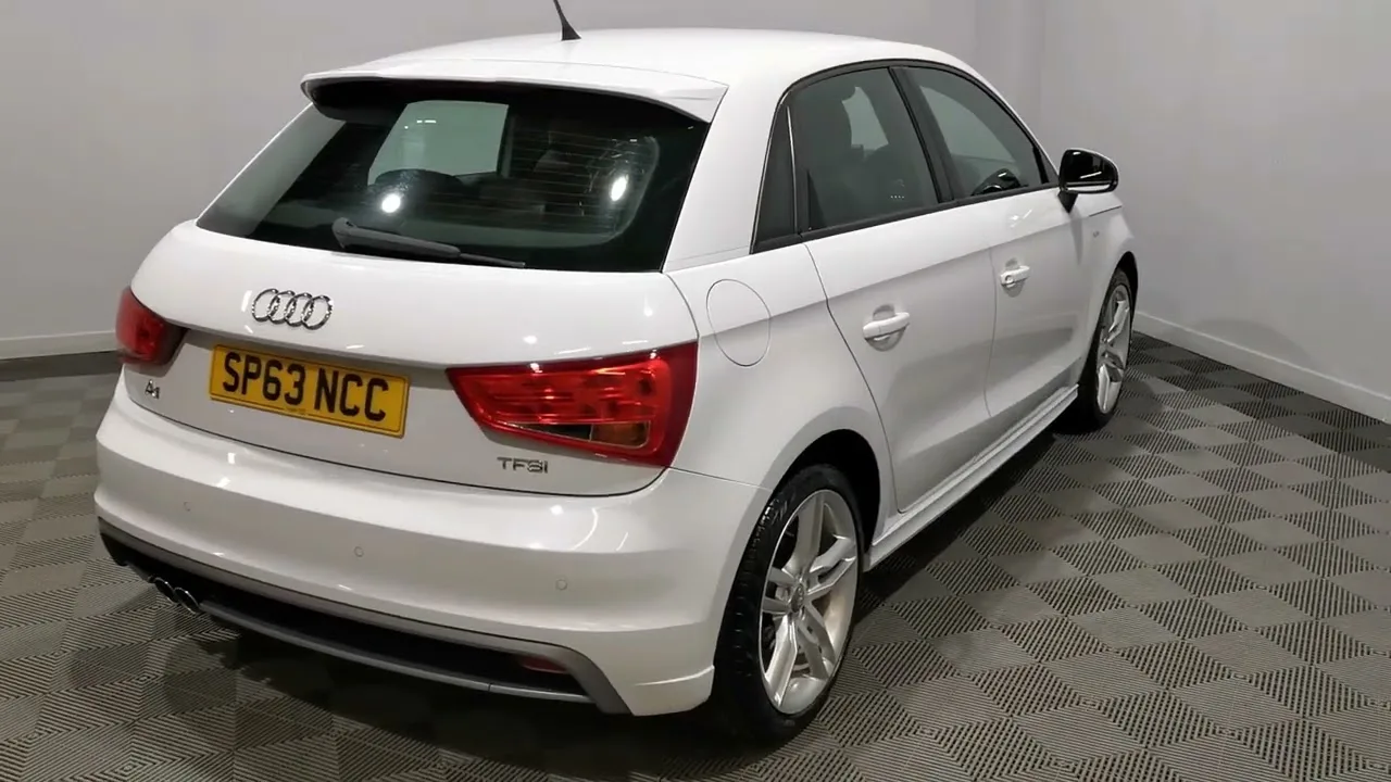 Audi A1 tfsi white