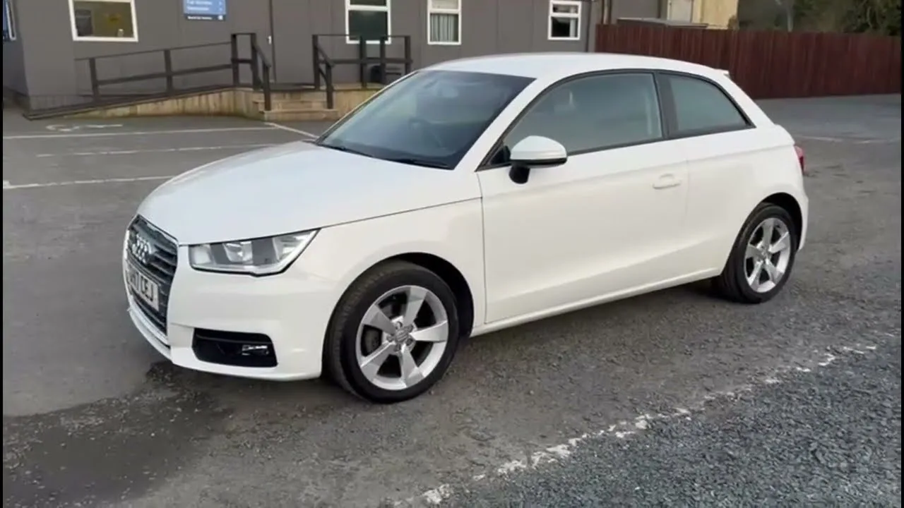 2017 Audi A1 1 0 TFSI Sport Hatchback 3DR MANUEL DE L’ESTROL MJS CARS LTD