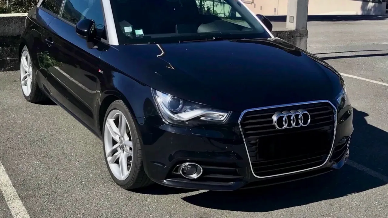 Audi A1 (8X) – Fermeture auto des rétroviseurs, Check des aiguilles, Abaissement du rétro passager..