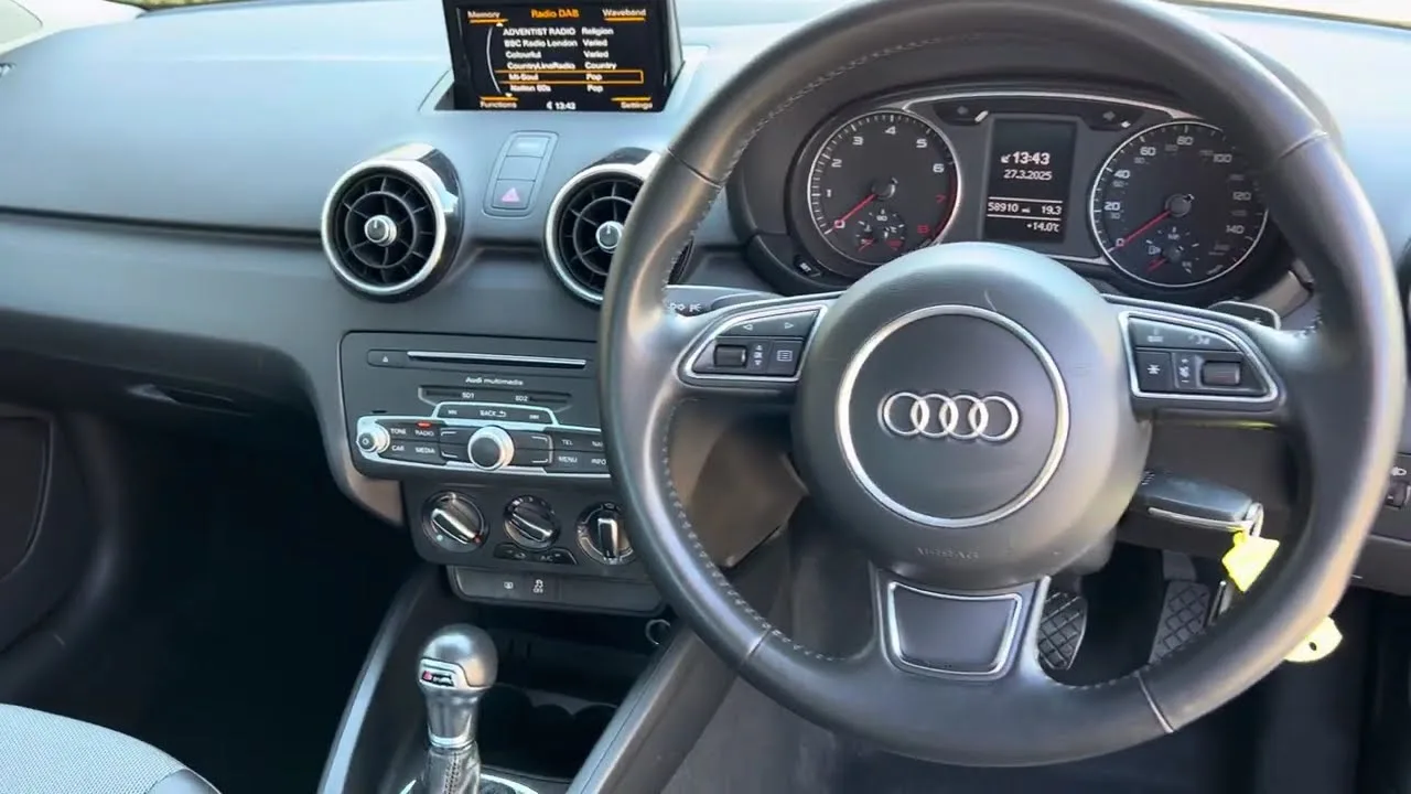 Audi A1 1.0 TFSI Sport S Tronic Automatic Euro 6 – Black Edition – Full Service History – Stunning