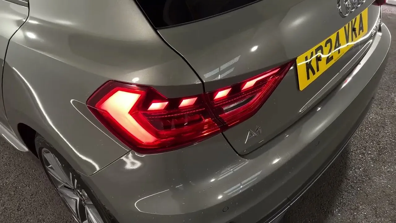 Audi A1 Sportback S Ligne 30 TFSI 110 PS S Tronic