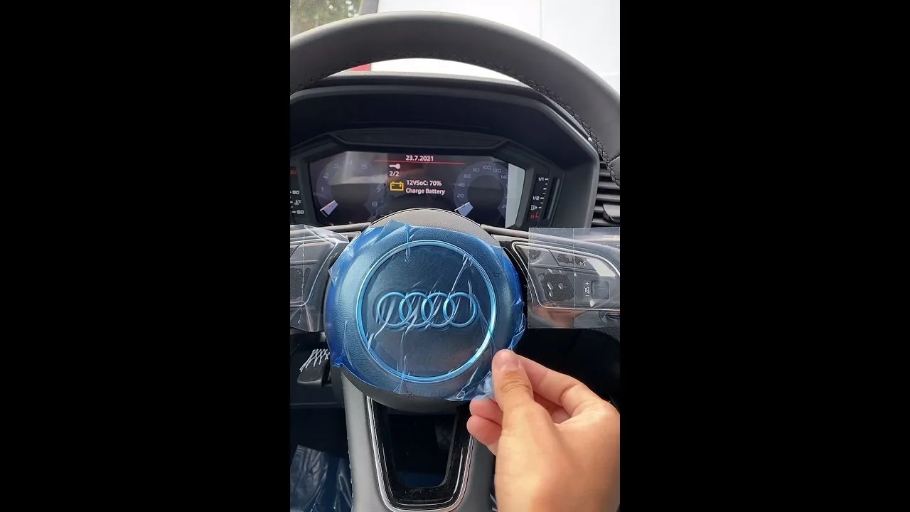 AUDI A1 😀 *déballage de la voiture* par THopeningcar Full HD