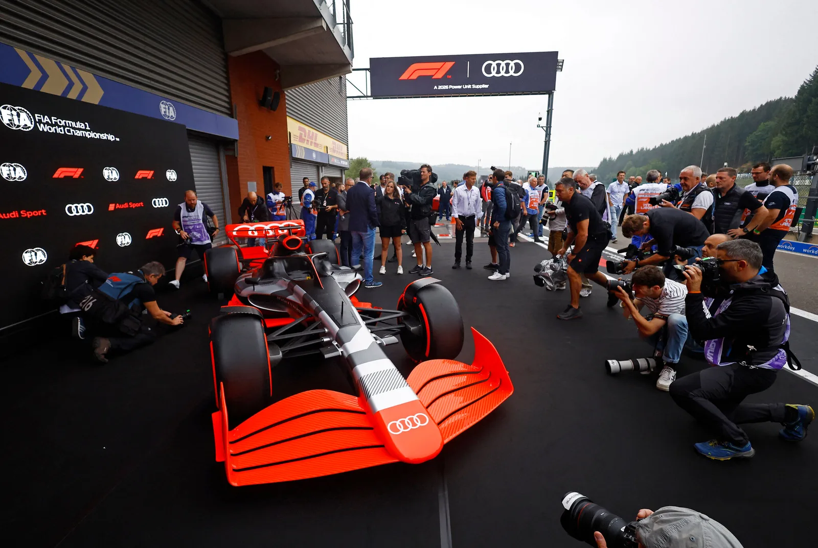 Audi frappe l’or: saisit le partenaire moteur alpine f1, revins le jeu du Grand Prix