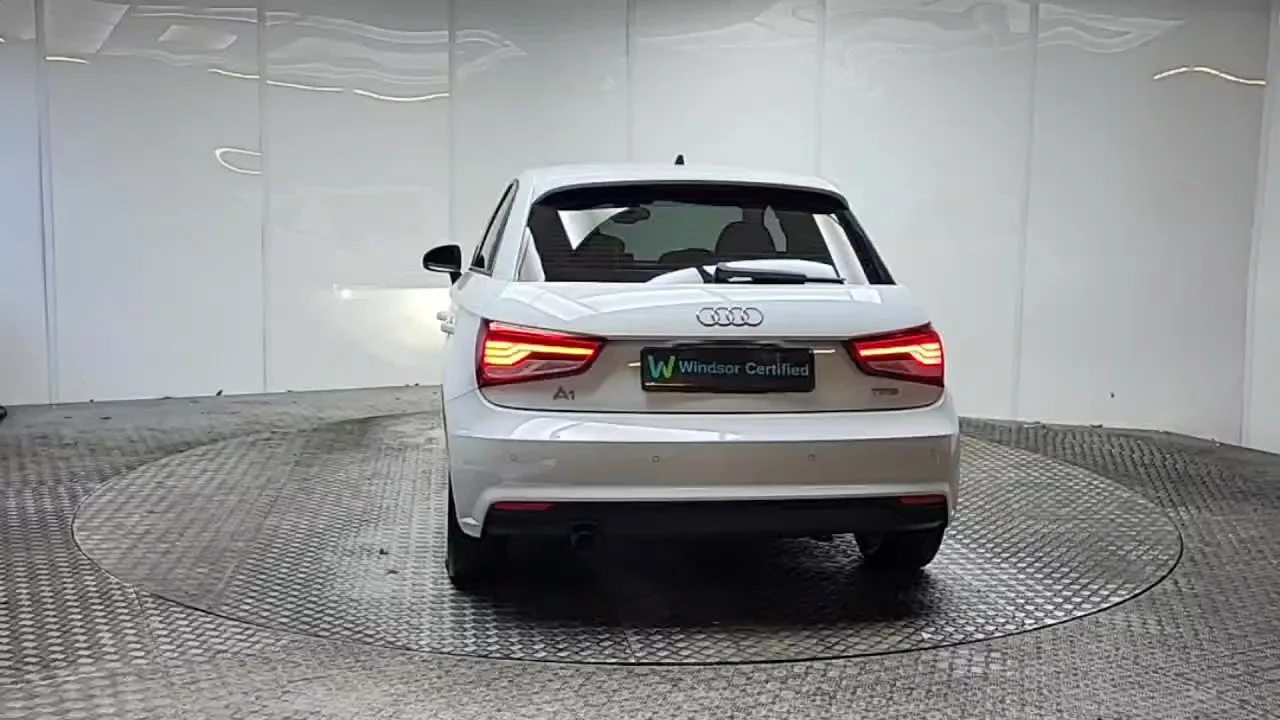 079791 – 2017 Audi A1 Voiture RefId: 546634