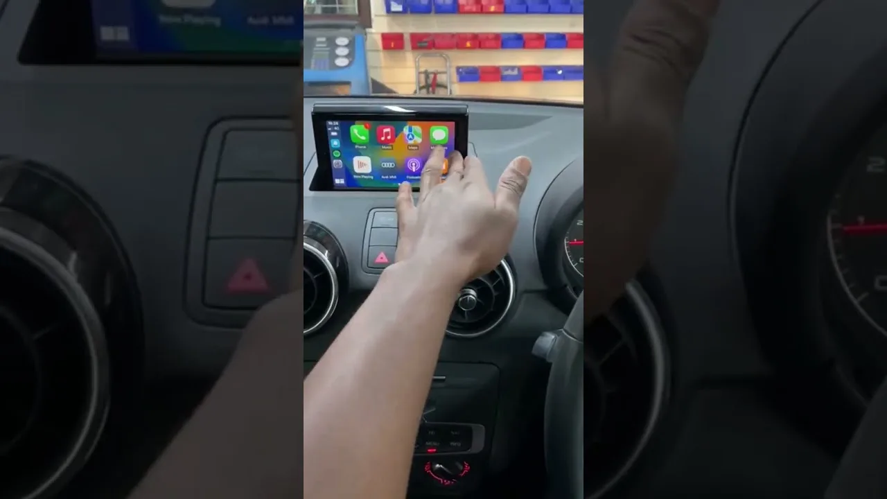 Audi A1 ✅ Apple CarPlay ✅ Rerverse Camera#incarmusic #carplay #applecarplay #audia1