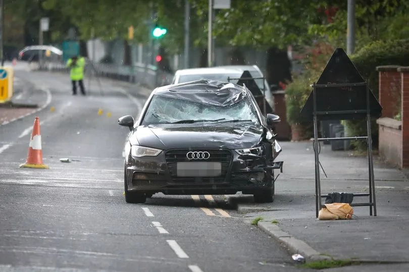 Un cycliste tué dans un accident d’horreur après avoir été heurté par une Audi qui conduisait à grande vitesse