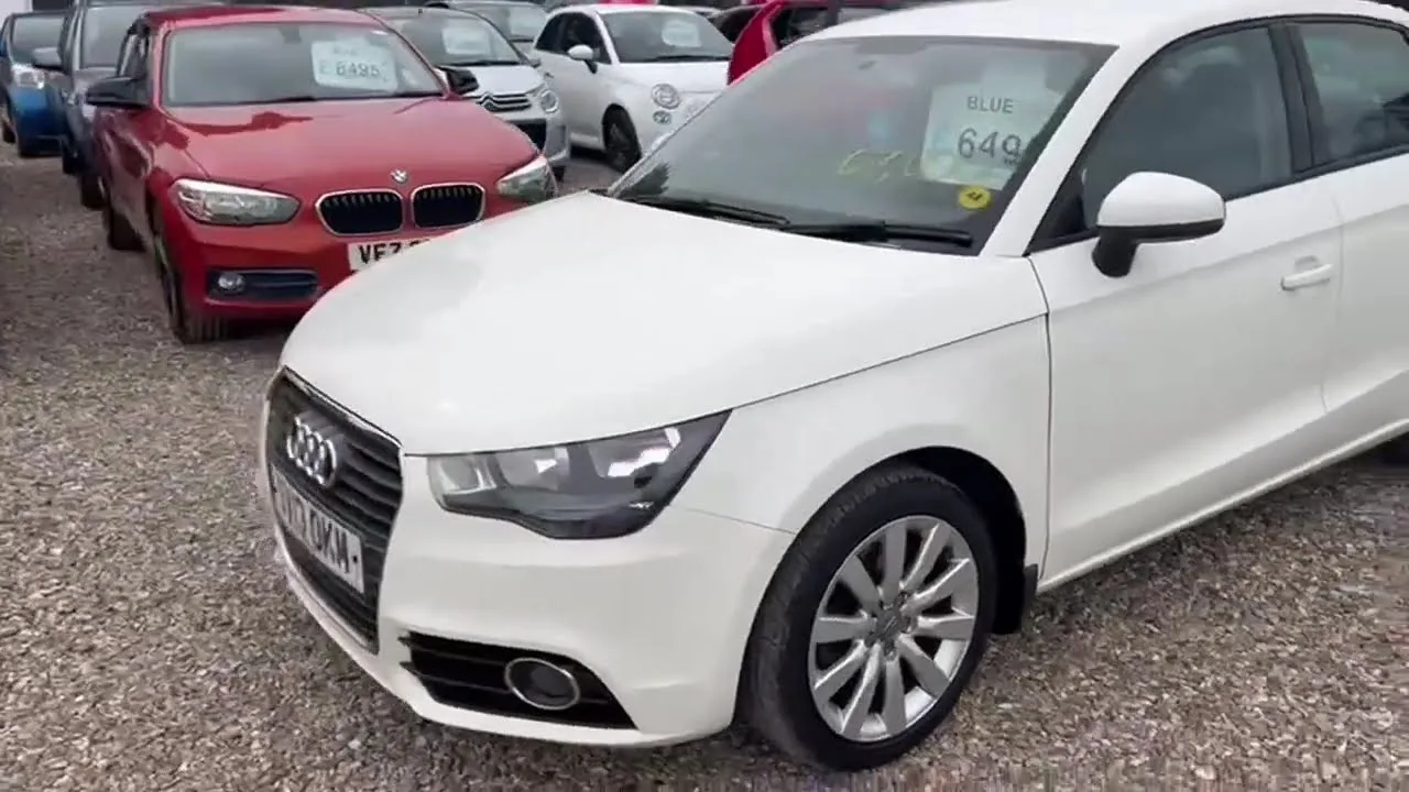13 13 Audi A1 1.4 TFSI Sport Sportback 5DR Manuel d’essence Euro 5 (s / s) (122 ps)