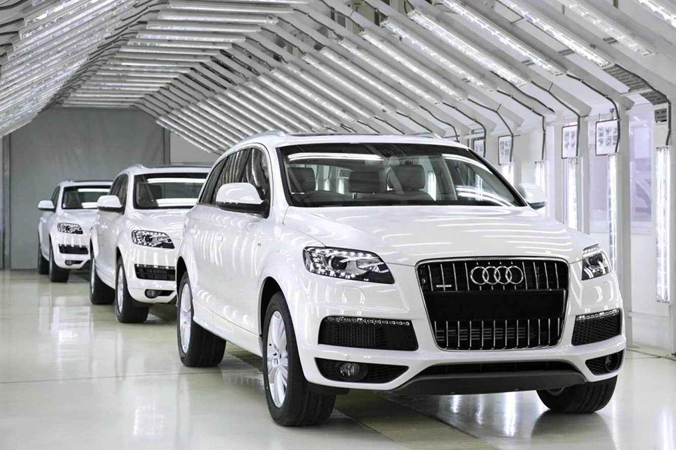 Futur Audi Q7 e tron