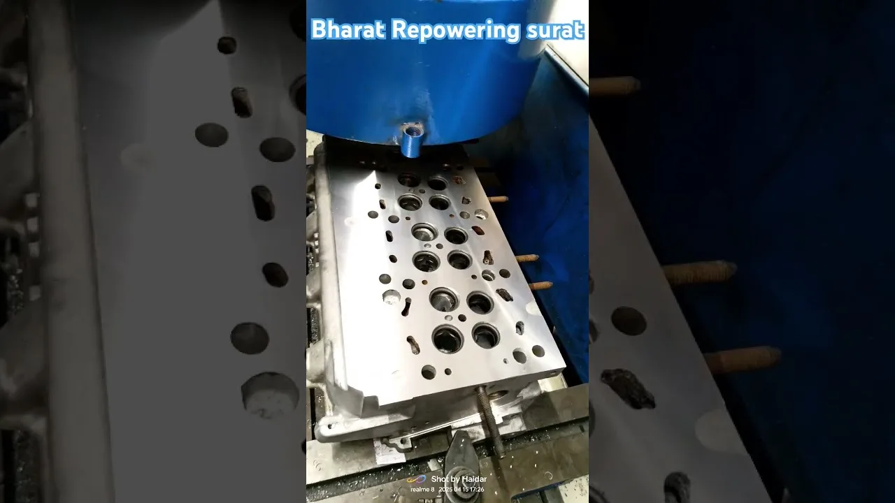 Audi A1 head surface
