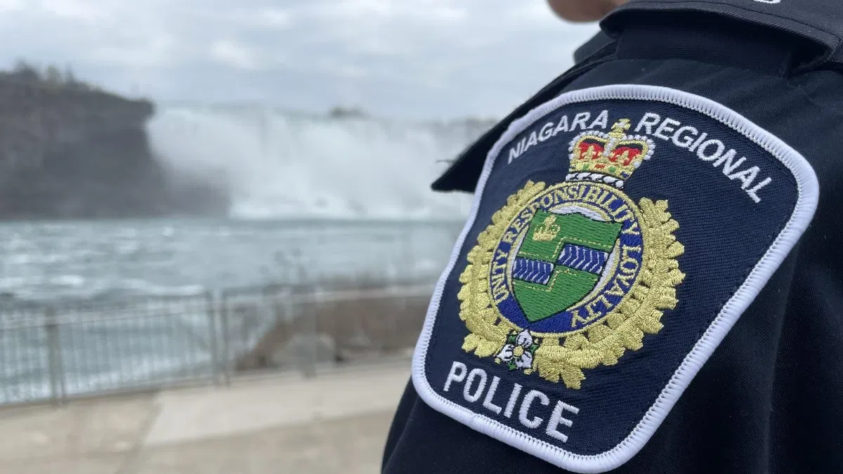La volée Audi TT mène à la poursuite de la police et à l’arrestation dans les chutes du Niagara