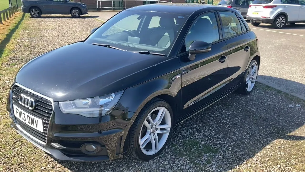 FW13DMV AUDI A1