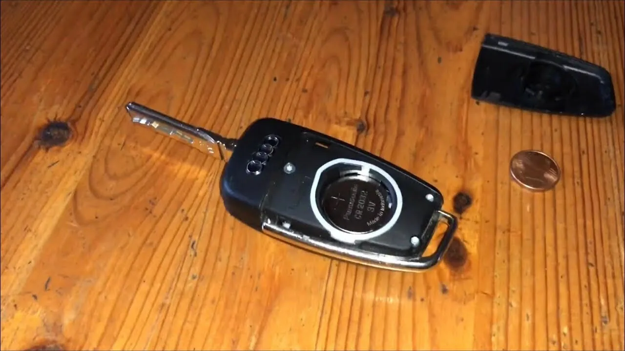 Comment remplacer la batterie pour la clé de télécommande Audi A1 / S1 Sportback DIY