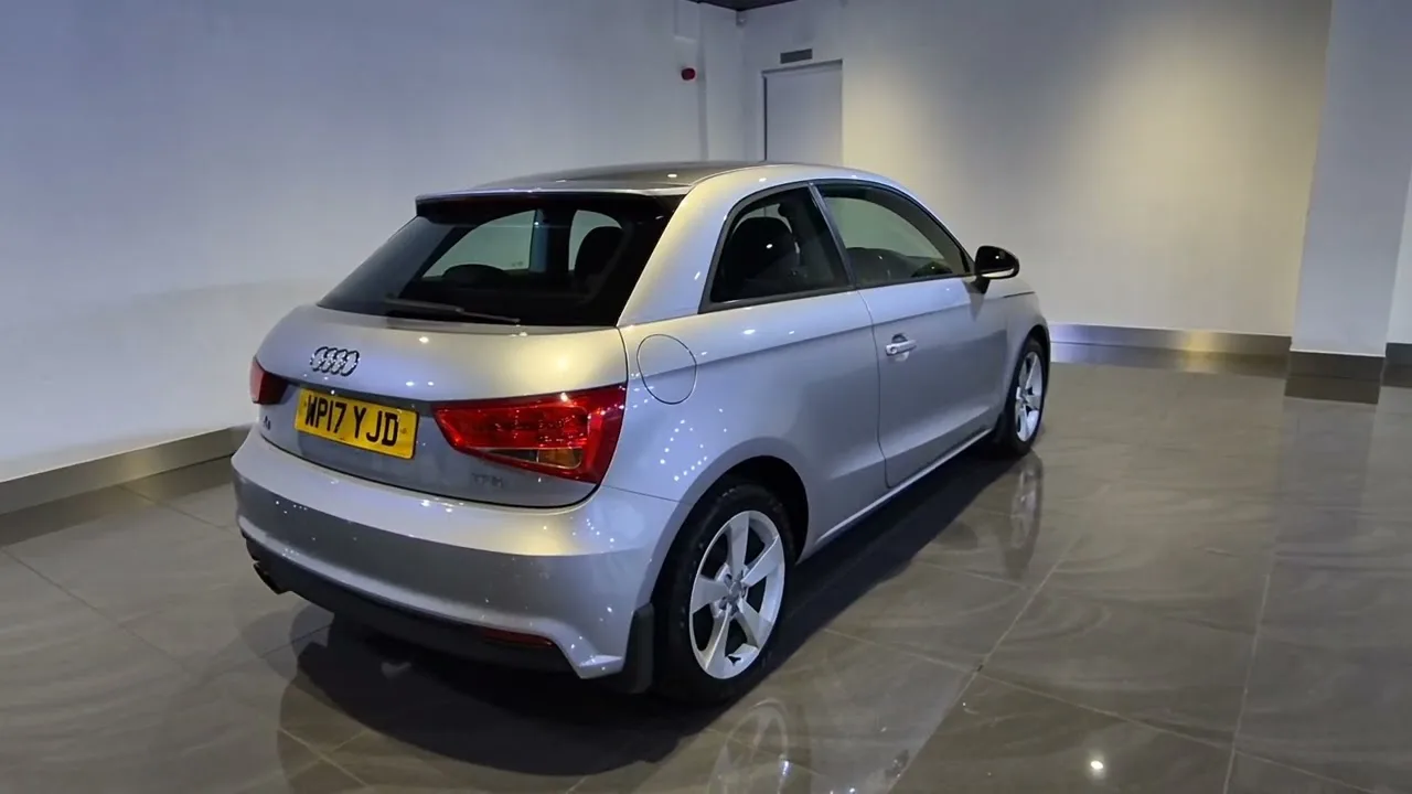Audi A1 TFSI Sport finie en Floret Silver Metallic
