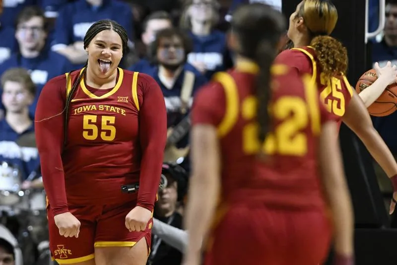 Audi Crooks de l’ISU, Katie Dinnebier de Drake gagne AP All-American Honneurs