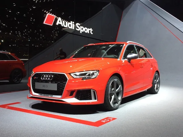 Audi RS 3 Sportback: 400 ch! – Vidéo en direct du salon de Genève 2017
