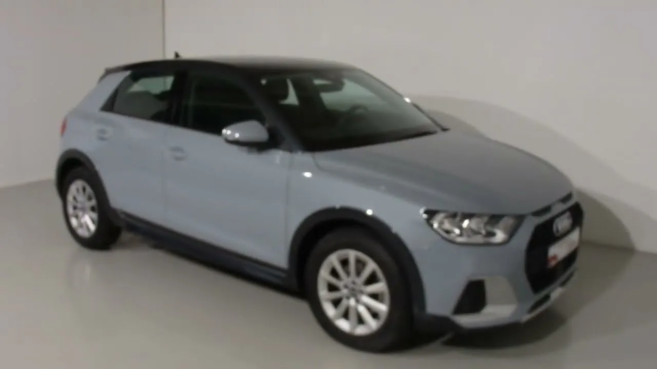 Audi A1 City Carver 1 0TFSi S Tronic Gris Flecha