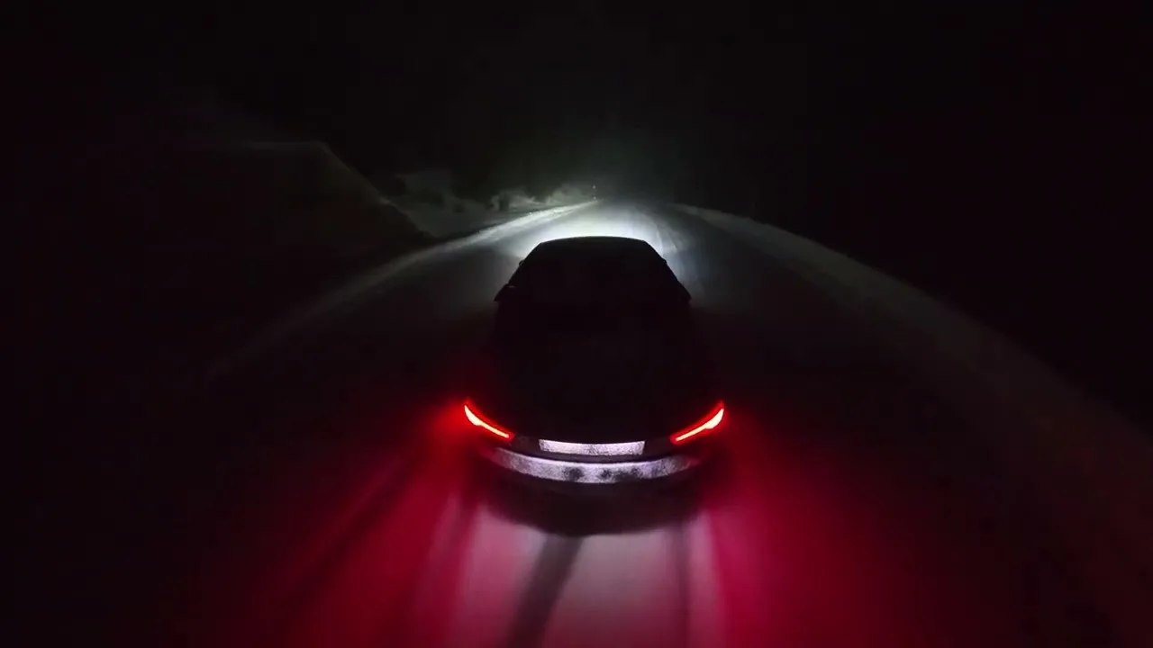 Patiner dans la neige avec mon Audi S1 ​​​​Pov Binaural Audio 4k Il neige beaucoup (Insta 360 X4)