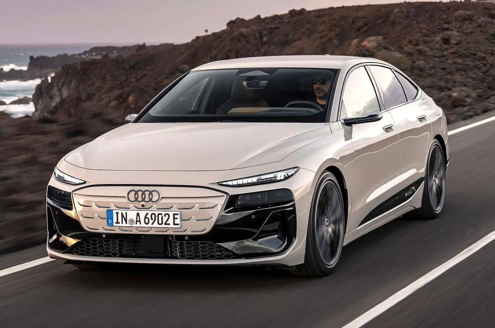 Audi A6 e-tron : essai 2024, prix et spécifications