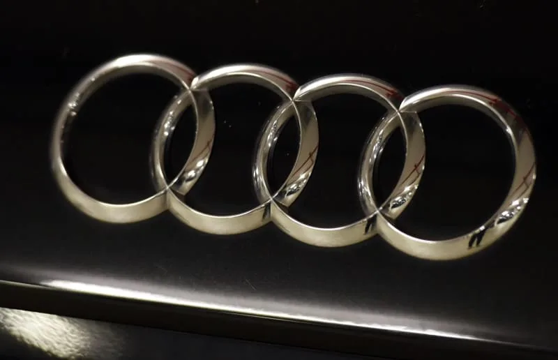 Les enregistrements du constructeur automobile allemands réduisent les ventes au milieu des difficultés en Chine