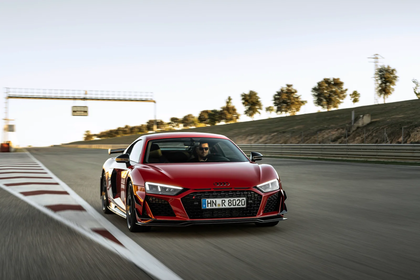 Audi R8 rumeur serait de retour avec Lambo Temerario Power