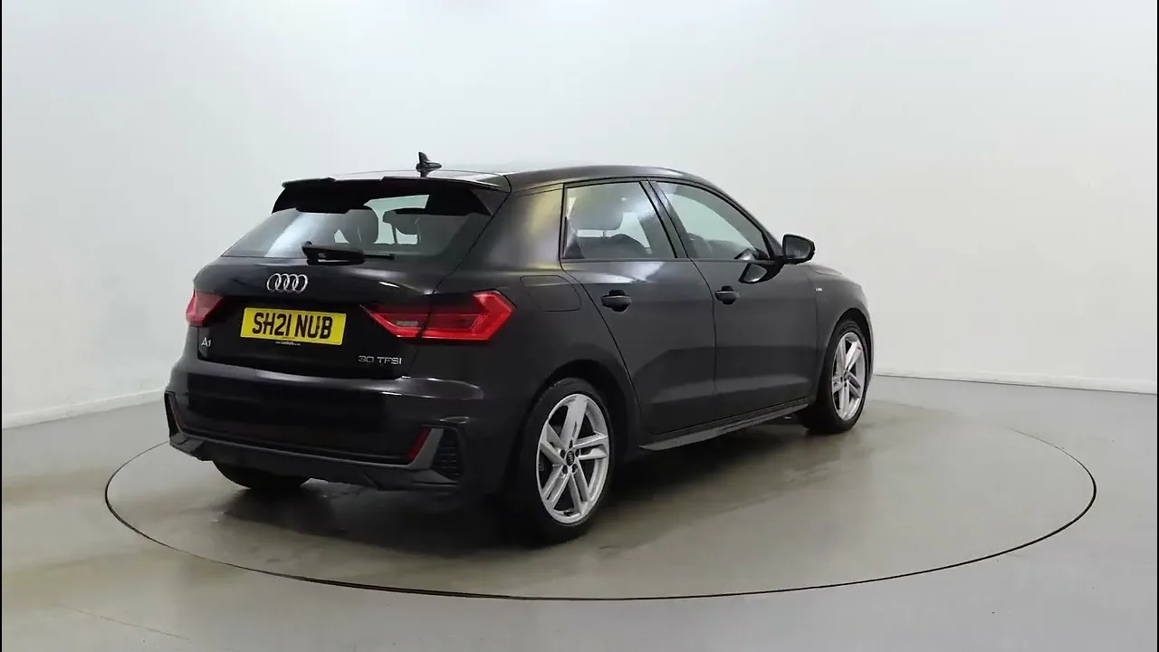 AUDI A1 30 TFSI 110 S Line 5 portes S Tronic – Contactez Gamme Moteur !