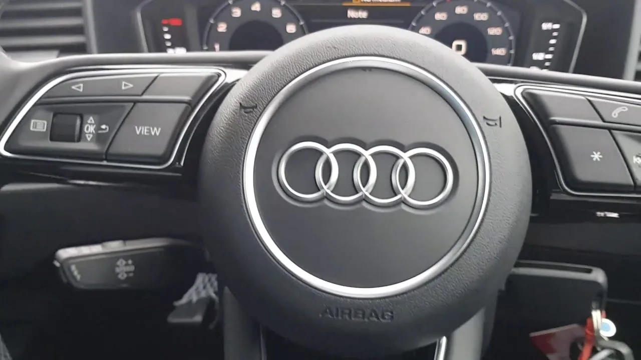 Présentation détaillée de l’Audi A1 2020 et remise virtuelle