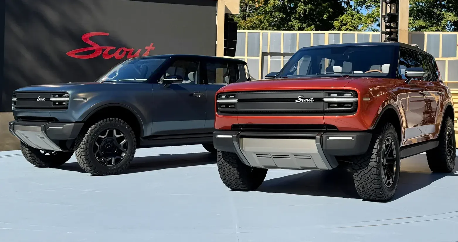 Les concessionnaires de Florida Audi et Volkswagen suivent des moteurs Scout sur le modèle de vente directe