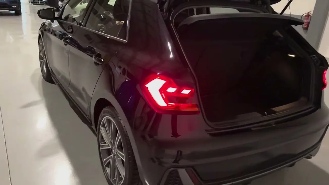 Audi A1 Sportback negro GV
