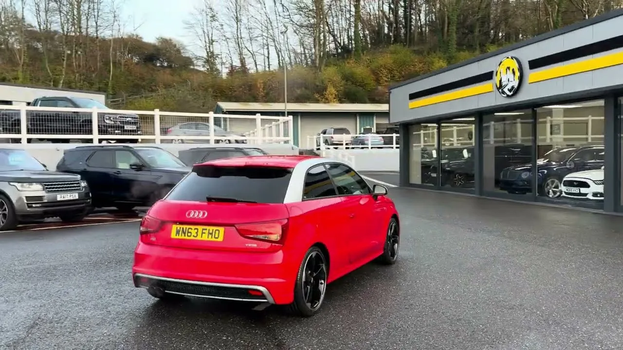 2013 AUDI A1 1.4 TFSI Automatique S LINE 3 portes à vendre chez Castle Motors