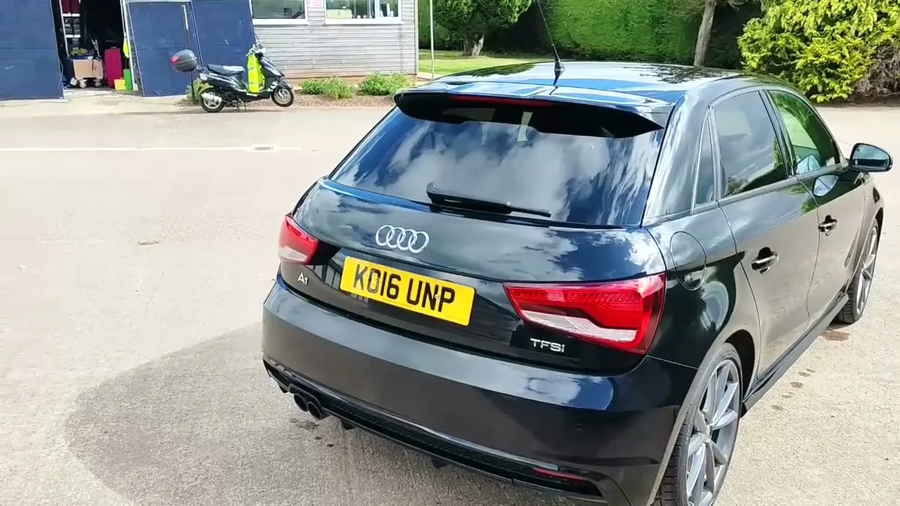 Audi A1 KO16UNP Voice Over
