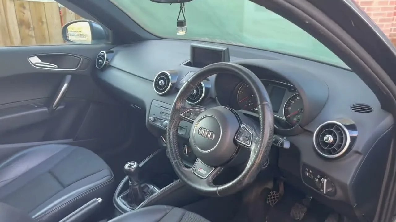 Audi A1 – 1.6 Tdi – 4 400 £