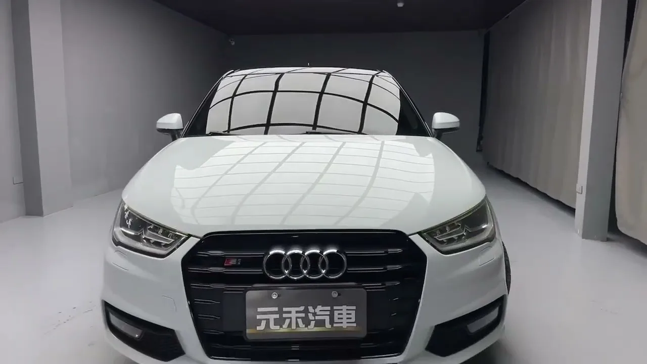 Hall phare international de Yuanhe « Manager Xiao Li » 2017 Audi A1 Sportback 30TFSI 0912-457-519 « Service 24h/24 »