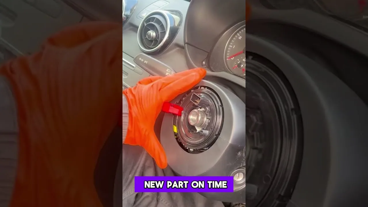 Remplacement du ressort d’horloge | La lumière du coussin gonflable Audi A1 est allumée (partie 2)