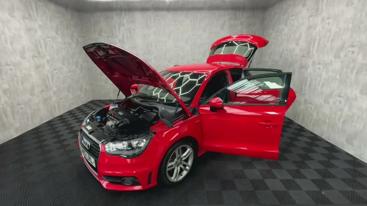 Audi a1 OW12 LRL