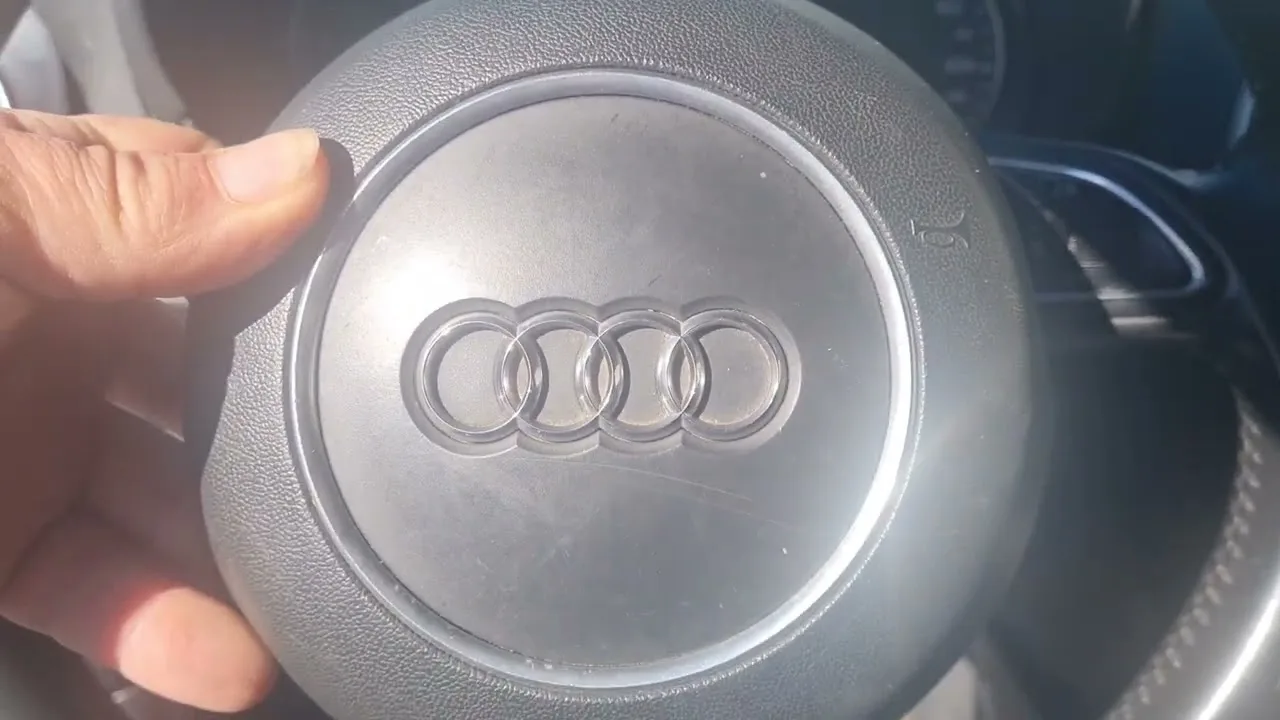 Réparation airbag, claxon et volant multifonction audi a1