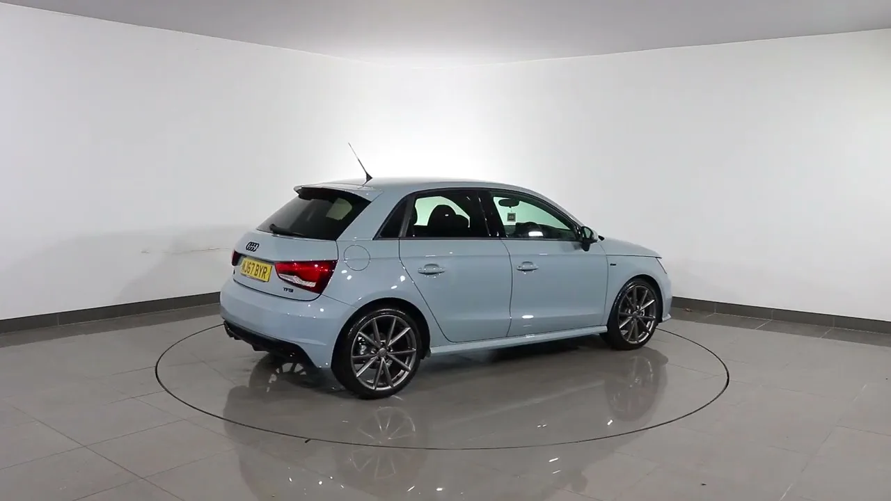 MJ67BYR AUDI A1 1.4 TFSI CoD Black Edition Sportback 5 portes Essence Manuelle Euro 6 (s/s) (150 ch)