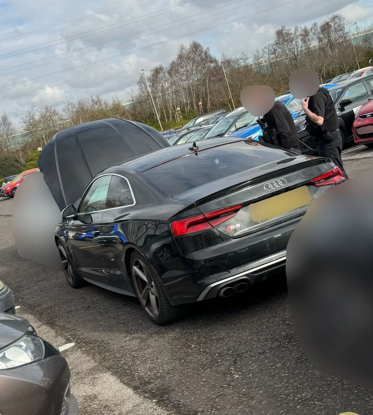 «  Avant de posséder, vérifiez le clonage  » – Audi volée vendue à un conducteur sans méfiance pris à Brierley Hill