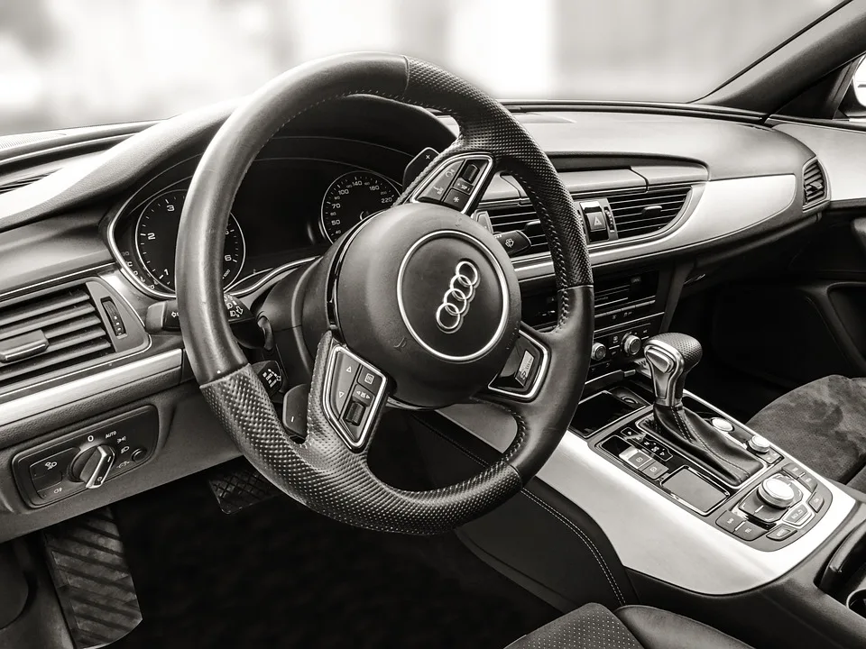 Audi : Faut-il opter pour une boîte automatique ou manuelle ?