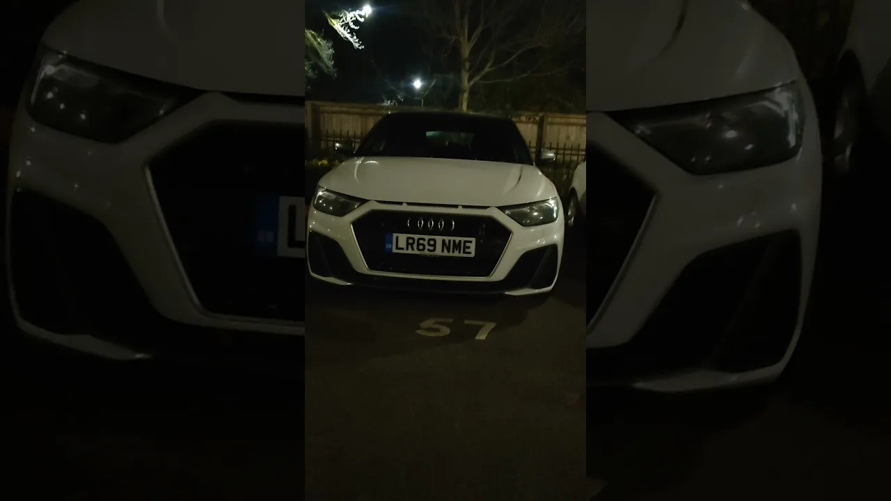 Audi A1 à hayon 2020 nuit Royaume-Uni